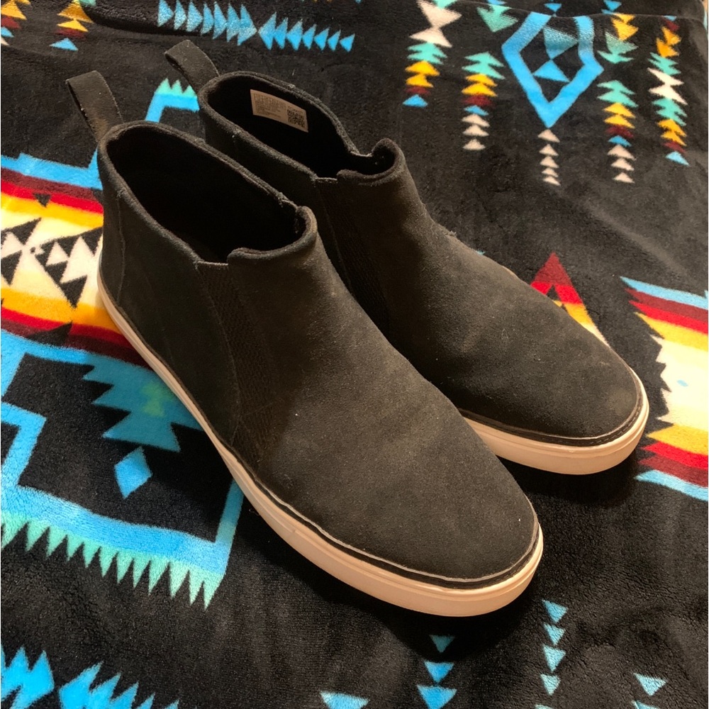 Toms size 12 women’s shoes